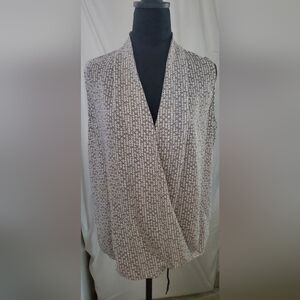 Denver Hayes Gray and White Silky Blouse